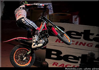 bou_031_trial_indoor_marseille_2010.JPG