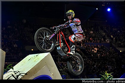 dabill_05_trial_indoor_marseille_2010.JPG
