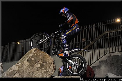 ferrer_05_trial_indoor_marseille_2010.JPG