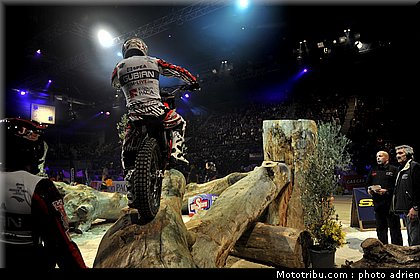 gubian_08_trial_indoor_marseille_2010.JPG