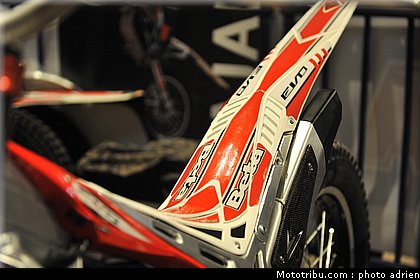 moto_09_trial_indoor_marseille_2010.JPG