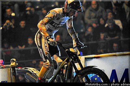 raga_036_trial_indoor_marseille_2010.JPG
