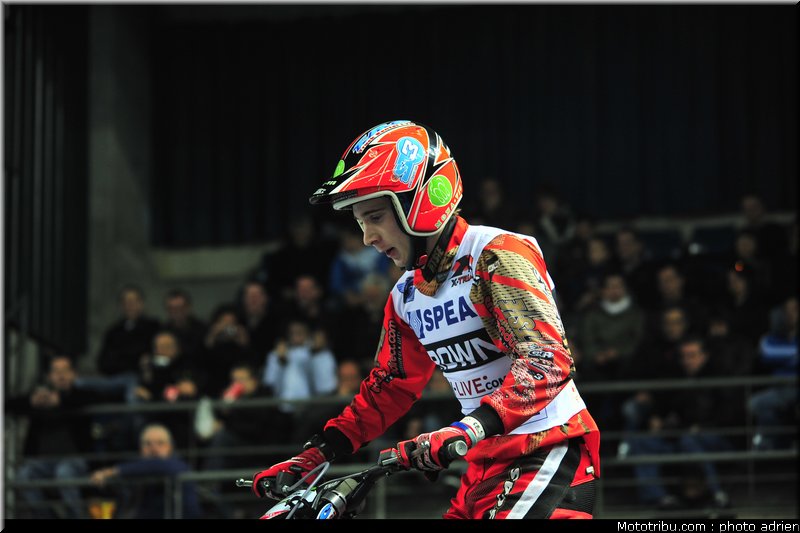trial_indoor_marseille_2011_brown_02