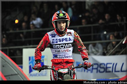 trial_indoor_marseille_2011_brown_03.JPG