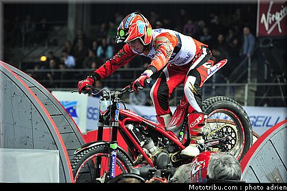 trial_indoor_marseille_2011_brown_06.JPG