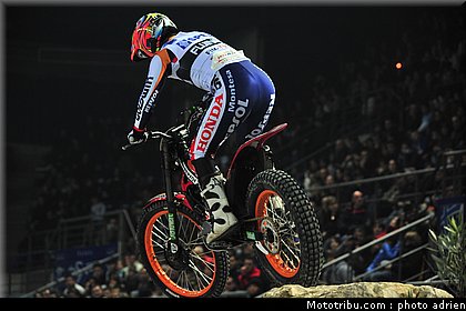 trial_indoor_marseille_2011_fujinami_24.JPG