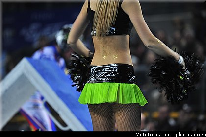 trial_indoor_marseille_2011_girl_03.JPG