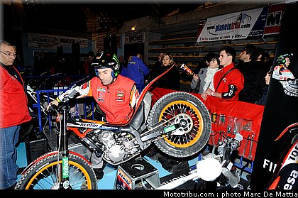 trial_indoor_marseille_2011_007.jpg