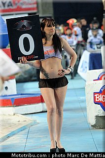 trial_indoor_marseille_2011_girl_10.jpg
