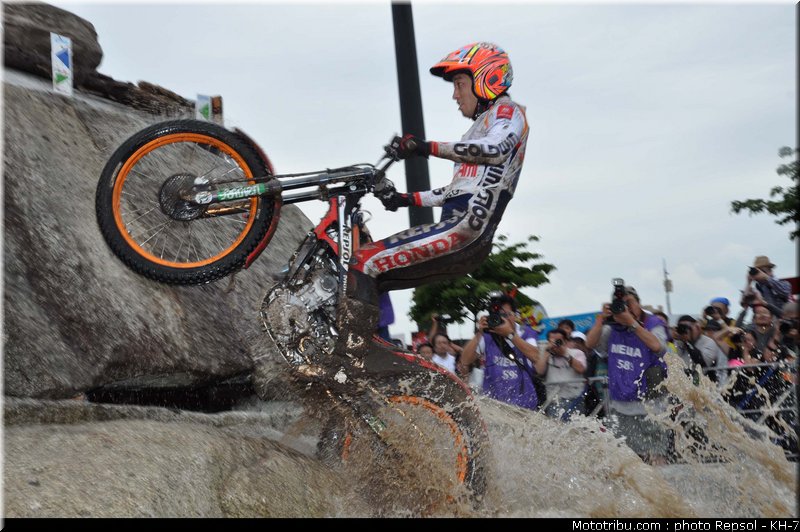 trial_fujinami_japon_2011_1