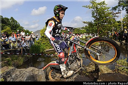 bou_1_trial_japon_2012_motegi.jpg