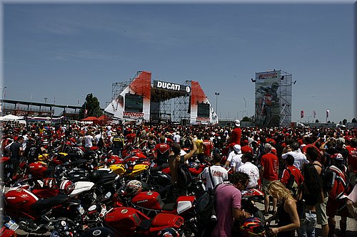 world-ducati-week-2007-018.JPG